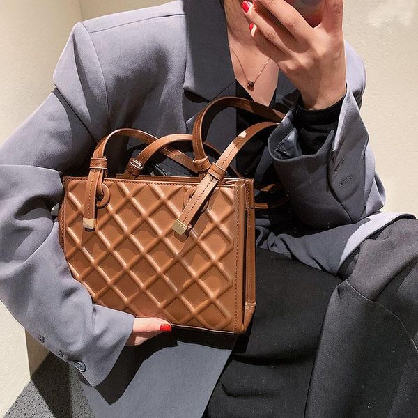 evening bags women handbag brown female shoulder bag square simple lady commuter lattice artificial leather solid color
evening bags women handbag brown female shoulder bag square simple lady commuter lattice artificial leather solid color