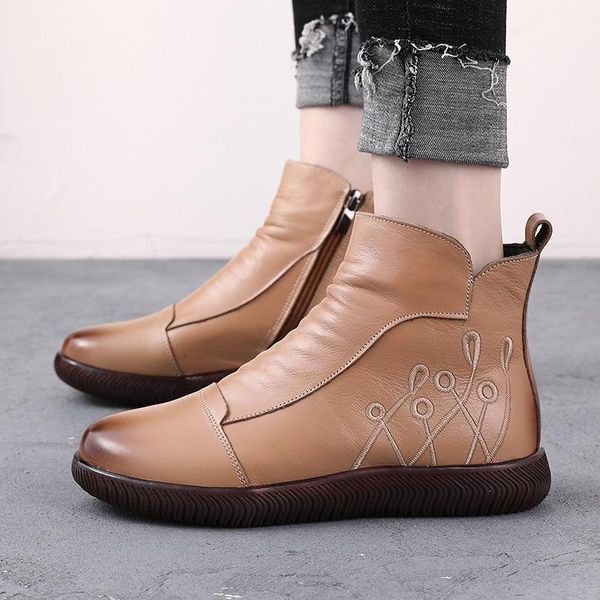 boots autumn vintage handmade genuine leather ankle for women 2021 winter elegant embroidery warm plush ladies short, Black
boots autumn vintage handmade genuine leather ankle for women 2021 winter elegant embroidery warm plush ladies short, Black