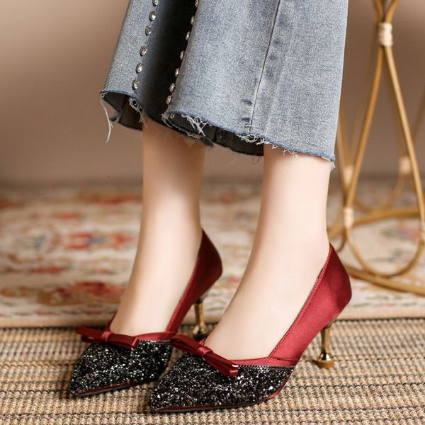 2021 new luxury sequins wedding woman fashion bow thin heels party pumps women shoes pointed toe slip on footwear ra2o, Black
2021 new luxury sequins wedding woman fashion bow thin heels party pumps women shoes pointed toe slip on footwear ra2o, Black
