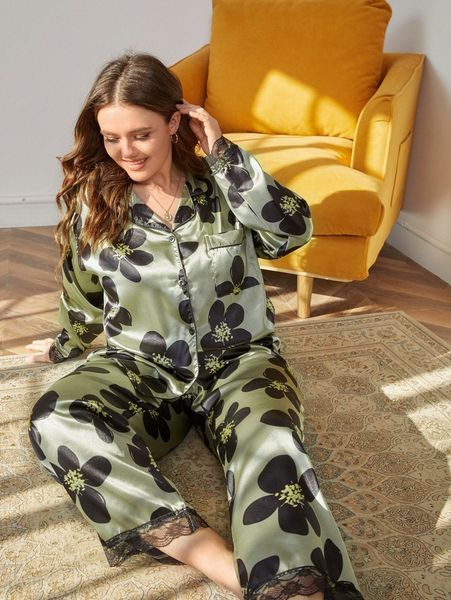 plus allover floral print satin pj set u1jn#, Black;white
plus allover floral print satin pj set u1jn#, Black;white