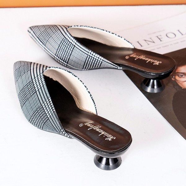 women slippers low heels shoes catwalk mules ladies casual office career shoes pointed toe outdoor woman, Black
women slippers low heels shoes catwalk mules ladies casual office career shoes pointed toe outdoor woman, Black