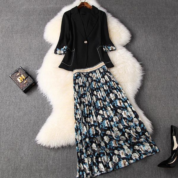 2021 spring fashion women's skirt suit turn down collar patchwork blazer high waist long pleated skirt two piece set, White
2021 spring fashion women's skirt suit turn down collar patchwork blazer high waist long pleated skirt two piece set, White