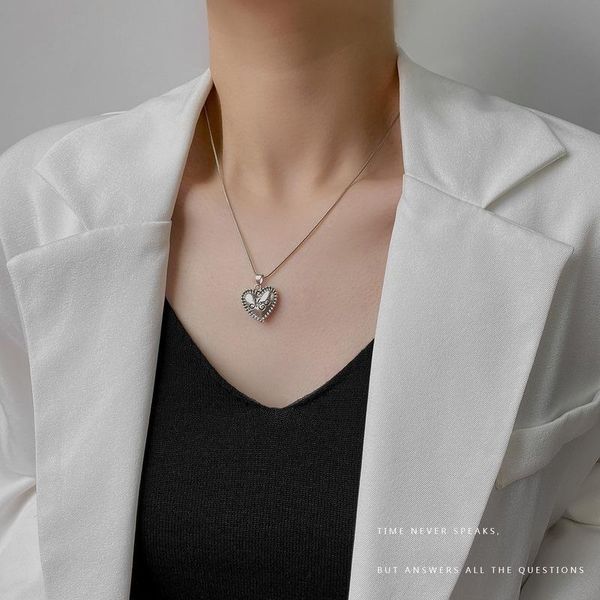 chains simple necklaces woman heart necklace for women pendant clavicle chain ladies retro fashion jewelry letter zinc alloy naszyjnik, Silver
chains simple necklaces woman heart necklace for women pendant clavicle chain ladies retro fashion jewelry letter zinc alloy naszyjnik, Silver