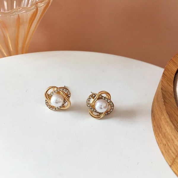 stud bilandi s925 needle fashion jewelry vintage earrings delicate design simulated pearl crystal for girl lady gift, Golden;silver
stud bilandi s925 needle fashion jewelry vintage earrings delicate design simulated pearl crystal for girl lady gift, Golden;silver