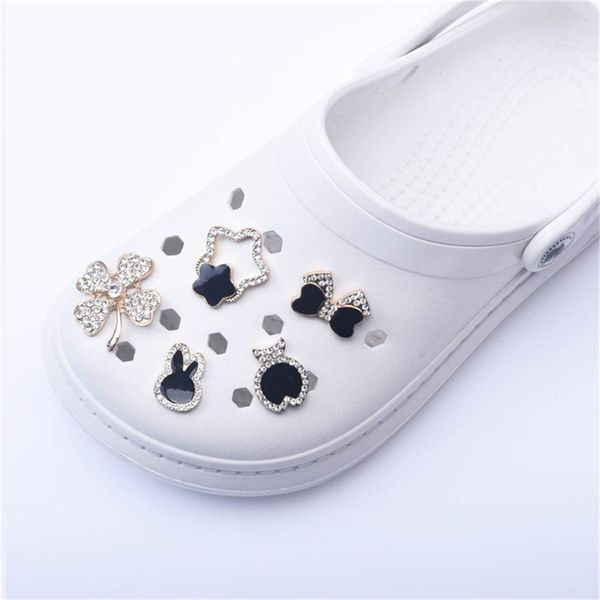 new brand shoes charms designer croc charms bling rhinestone girl gift glow clog decoration metal love butterfly accessories, White;pink
new brand shoes charms designer croc charms bling rhinestone girl gift glow clog decoration metal love butterfly accessories, White;pink