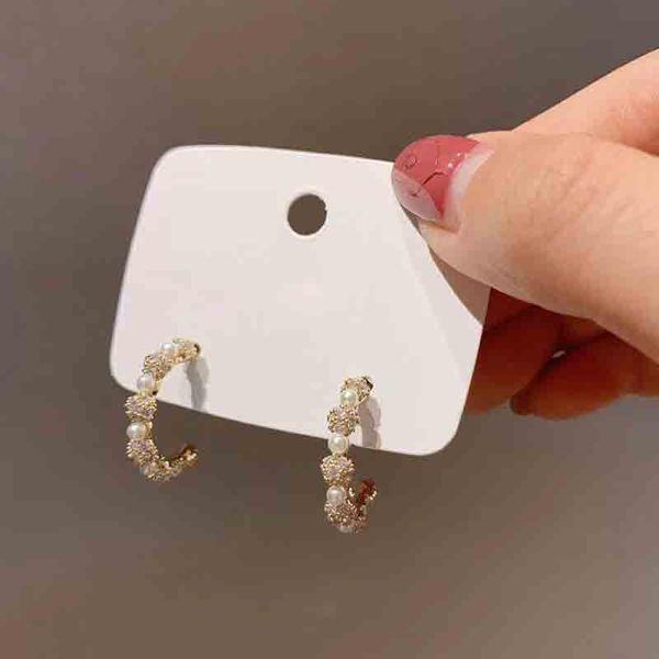 hoop & huggie trendy vintage pearl c-shape earrings accessories golden metal circle for women fashion party jewelry, Golden;silver
hoop & huggie trendy vintage pearl c-shape earrings accessories golden metal circle for women fashion party jewelry, Golden;silver