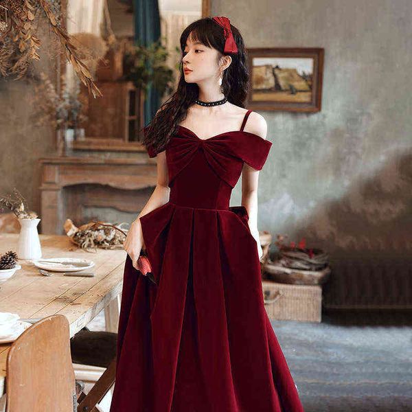luxury street style dresses wine red toast 2021 autumn bridal suspender veet engagement dr's wedding long, Black;pink
luxury street style dresses wine red toast 2021 autumn bridal suspender veet engagement dr's wedding long, Black;pink