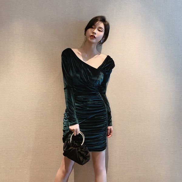 fall long sleeve velvet slim dress office lady polyester sheath full knee-length v-neck zippers 210603, Black;gray
fall long sleeve velvet slim dress office lady polyester sheath full knee-length v-neck zippers 210603, Black;gray