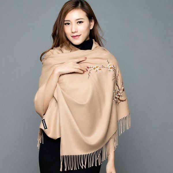 scarves 2021 autumn winter warm thicken imitated cashmere oversized pashmina for women clubs embroidery scarf ladies ethinc style, Blue;gray
scarves 2021 autumn winter warm thicken imitated cashmere oversized pashmina for women clubs embroidery scarf ladies ethinc style, Blue;gray