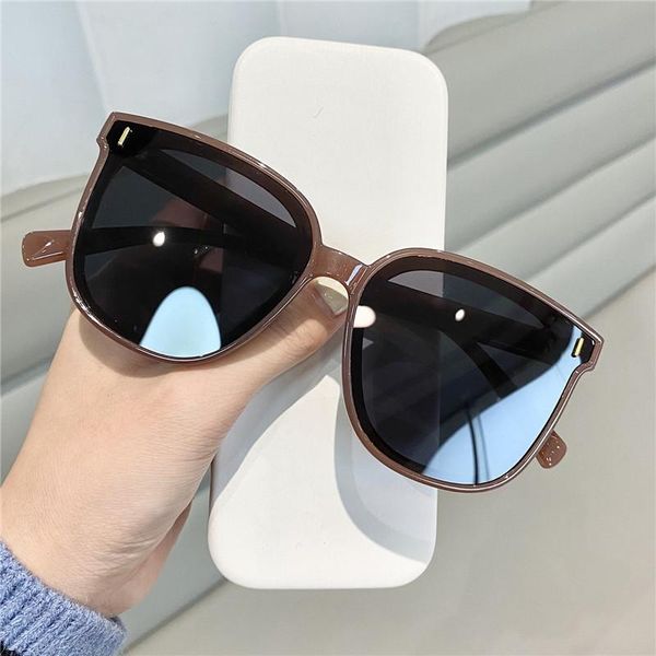 sunglasses 2021 fashion trendy women men classic frame square sun mirror luxury male female retro brand design eyewear uv400, White;black
sunglasses 2021 fashion trendy women men classic frame square sun mirror luxury male female retro brand design eyewear uv400, White;black