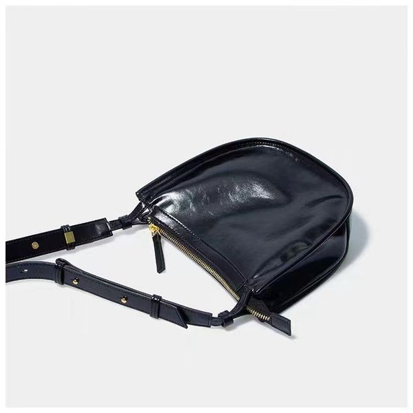 women's leisure cross saddle 2021 niche one shoulder fashion waxy cow leather women's bag large capacitytexi
women's leisure cross saddle 2021 niche one shoulder fashion waxy cow leather women's bag large capacitytexi