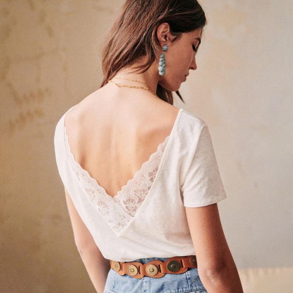 2021 new v neck front and back lace blouses women shirt short sleeve summer elegant blusas mujer de moda office lady shirts ktms, Black;gray
2021 new v neck front and back lace blouses women shirt short sleeve summer elegant blusas mujer de moda office lady shirts ktms, Black;gray