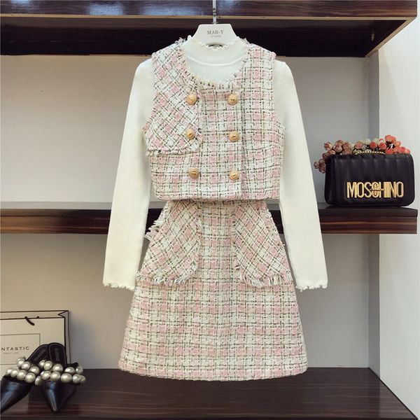 2021 new autumn winter sweet clothes girl suit women plaid golden button tweed vest + high waist pocket mini skirt set lm88, Black;gray
2021 new autumn winter sweet clothes girl suit women plaid golden button tweed vest + high waist pocket mini skirt set lm88, Black;gray
