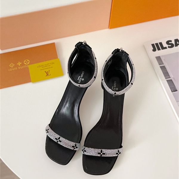 woman's sandals creating shimmering flowers delicate diamond shoes fashion appeal sandal velvety back zip suede baby goat leather black
woman's sandals creating shimmering flowers delicate diamond shoes fashion appeal sandal velvety back zip suede baby goat leather black