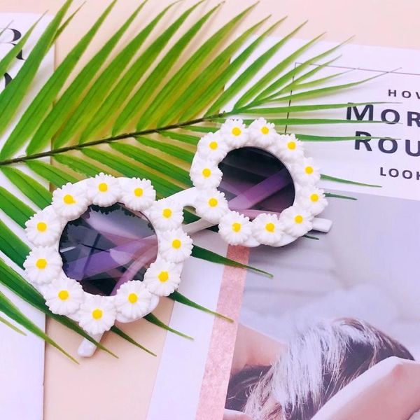 2021 new kids sunflower shaped sunglasses baby girls children daisy / rhinestone / letter pearl uv protection eyewear, Yellow
2021 new kids sunflower shaped sunglasses baby girls children daisy / rhinestone / letter pearl uv protection eyewear, Yellow
