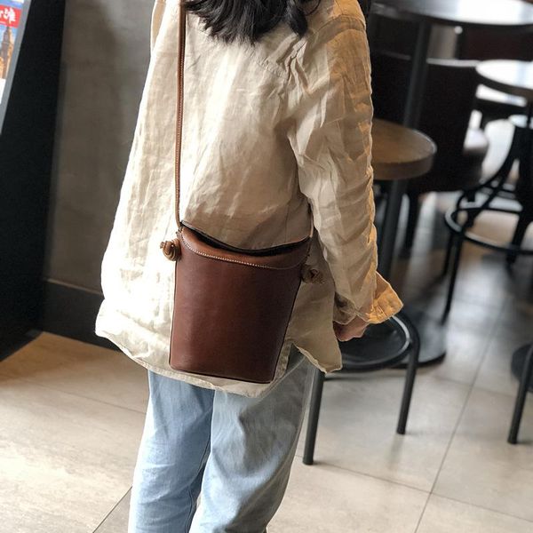 shoulder bags yourseason genuine leather women mini simple hasp soft female messenger vintage bucket bag 2021
shoulder bags yourseason genuine leather women mini simple hasp soft female messenger vintage bucket bag 2021