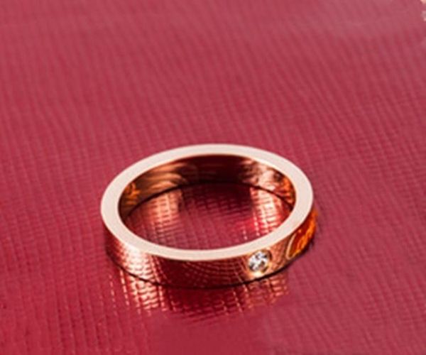 2020 ring jewelry men / women full cz diamond fashion ring gold 3 color couple ring titanium steel high polished rings with box for gift, Silver
2020 ring jewelry men / women full cz diamond fashion ring gold 3 color couple ring titanium steel high polished rings with box for gift, Silver