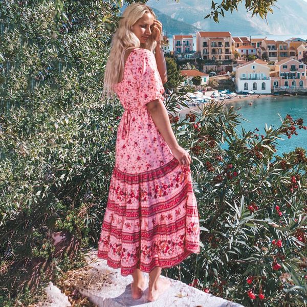 2021 new women autumn boho pull sleeve long retro floral print maxi dress v-neck bandage elegant dresses vestidos ma5e, Black;gray
2021 new women autumn boho pull sleeve long retro floral print maxi dress v-neck bandage elegant dresses vestidos ma5e, Black;gray