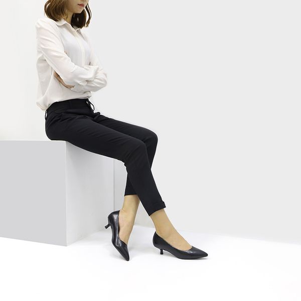 four seasons pointed toe thin heeled shoes business ol fashion simple pure color comfort low heel workplace womens shoes, Black
four seasons pointed toe thin heeled shoes business ol fashion simple pure color comfort low heel workplace womens shoes, Black