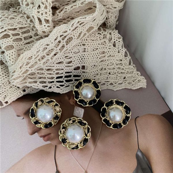 hbp fashion french bright pearl handmade leather rope round temperament versatile fashionable autumn and winter earrings, Silver
hbp fashion french bright pearl handmade leather rope round temperament versatile fashionable autumn and winter earrings, Silver