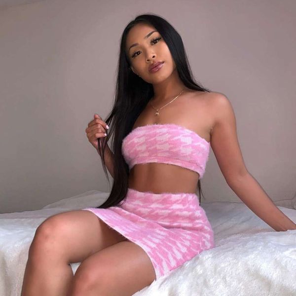 2020ins summer new women's one shoulder bra high waist hip skirt casual suit, White
2020ins summer new women's one shoulder bra high waist hip skirt casual suit, White