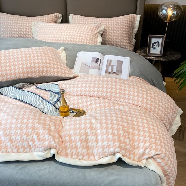 autumn and thickened milk coral veet winter warm double-sided flannel quilt cover sheet bed four piece set
autumn and thickened milk coral veet winter warm double-sided flannel quilt cover sheet bed four piece set