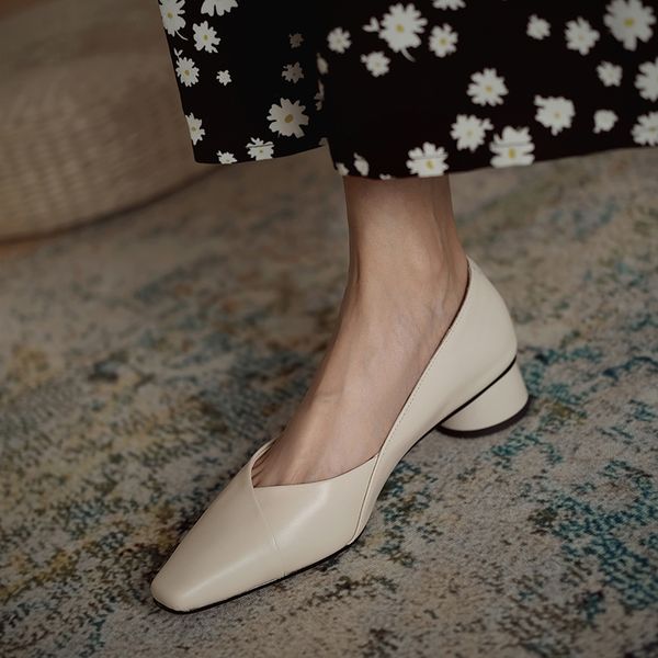 Womens genuine leather .5cm low heel comfortable slip-on pumps square toe OL style dress shoes female high quality footwear, Beige
Womens genuine leather .5cm low heel comfortable slip-on pumps square toe OL style dress shoes female high quality footwear, Beige