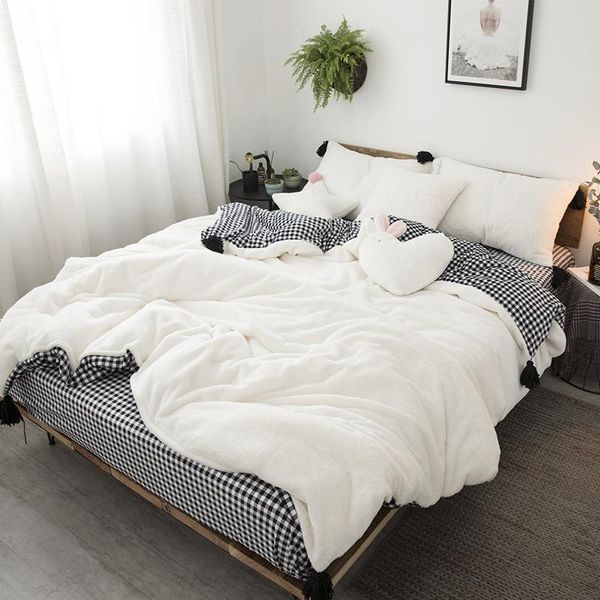 white gray pink soft winter thick fleece fabric girl bedding cover duvet velvet fitted bed sheet flannel set linen pillowcases 
white gray pink soft winter thick fleece fabric girl bedding cover duvet velvet fitted bed sheet flannel set linen pillowcases