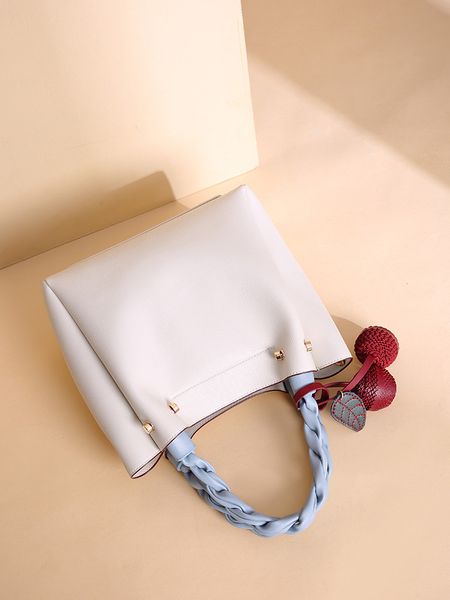 shoulder bag female simple female casual personality trend solid color all-match daily out of the street fashion handbags vip210225xs-4
shoulder bag female simple female casual personality trend solid color all-match daily out of the street fashion handbags vip210225xs-4
