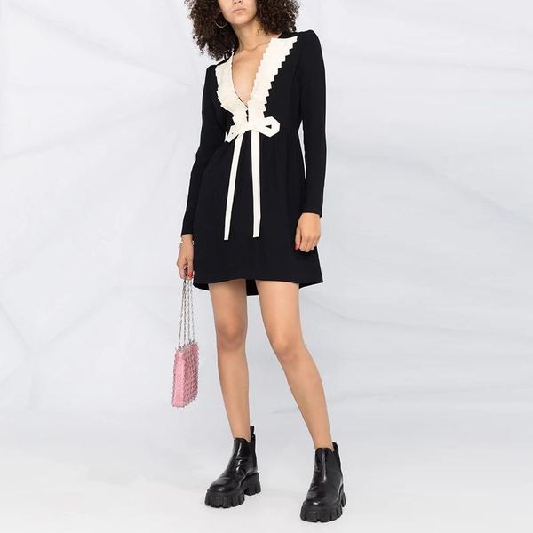 casual dresses mini dress designer spring 2021 women's v-neck bow stitching black long sleeve fashion, Black;gray
casual dresses mini dress designer spring 2021 women's v-neck bow stitching black long sleeve fashion, Black;gray