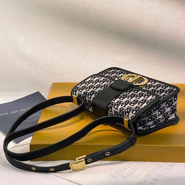 spring and summer net red small square bag, versatile design, one shoulder women's bag purse
spring and summer net red small square bag, versatile design, one shoulder women's bag purse