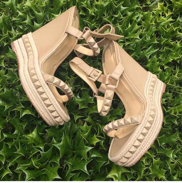 super heels summer woman red bottom sandals wedges cataclou studs espadrilles lady high heels gladiator sandals wedding party dress, Black
super heels summer woman red bottom sandals wedges cataclou studs espadrilles lady high heels gladiator sandals wedding party dress, Black