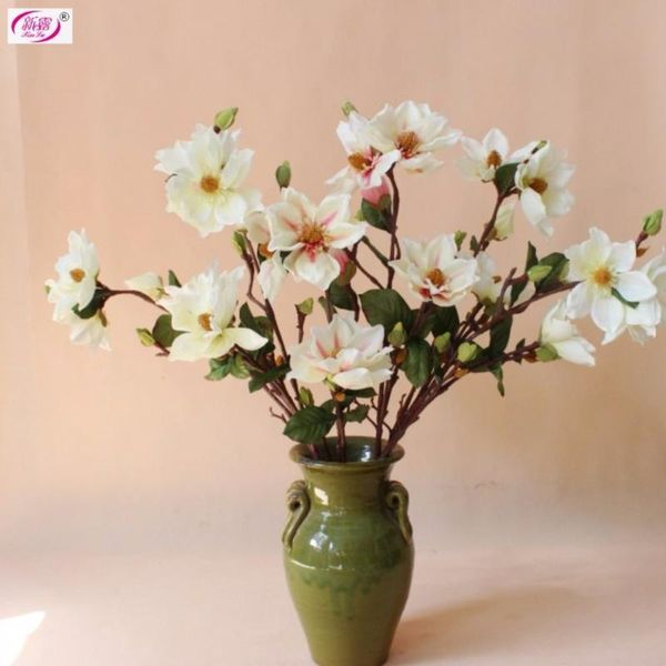 3 pcs magnolia spray good quality silk artificial flowers high simulation wedding flowers home decoration
3 pcs magnolia spray good quality silk artificial flowers high simulation wedding flowers home decoration