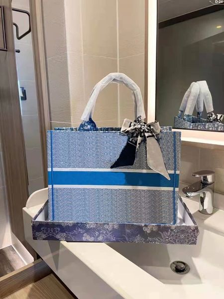 designer tote 41.5cm embroidery 3d three-dimensional firework ink flower tiger pattern large capacity luxury brand shopping bag handbag hand
designer tote 41.5cm embroidery 3d three-dimensional firework ink flower tiger pattern large capacity luxury brand shopping bag handbag hand