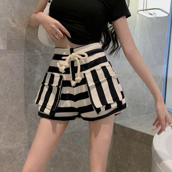 women's shorts striped casual for women 2021 summer elastic waist loose wide leg track sweatpants girls students short femme, White;black
women's shorts striped casual for women 2021 summer elastic waist loose wide leg track sweatpants girls students short femme, White;black
