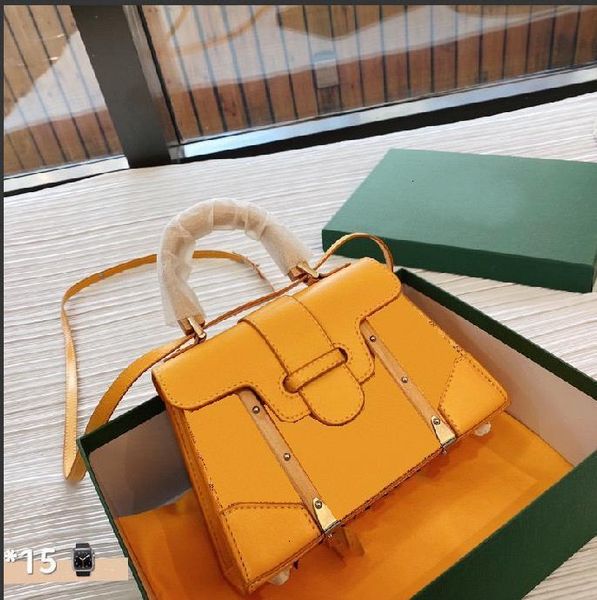 bags 2021 women lady fashion handbags shoulder saigon bag clutch classic retro all-match round barrel scarf decoration casual large, Black;red
bags 2021 women lady fashion handbags shoulder saigon bag clutch classic retro all-match round barrel scarf decoration casual large, Black;red