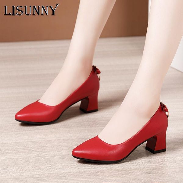 lisunny professional work shoes pointed toe leather shoes women pumps 2021 autumn black high heels office plus size 41
lisunny professional work shoes pointed toe leather shoes women pumps 2021 autumn black high heels office plus size 41