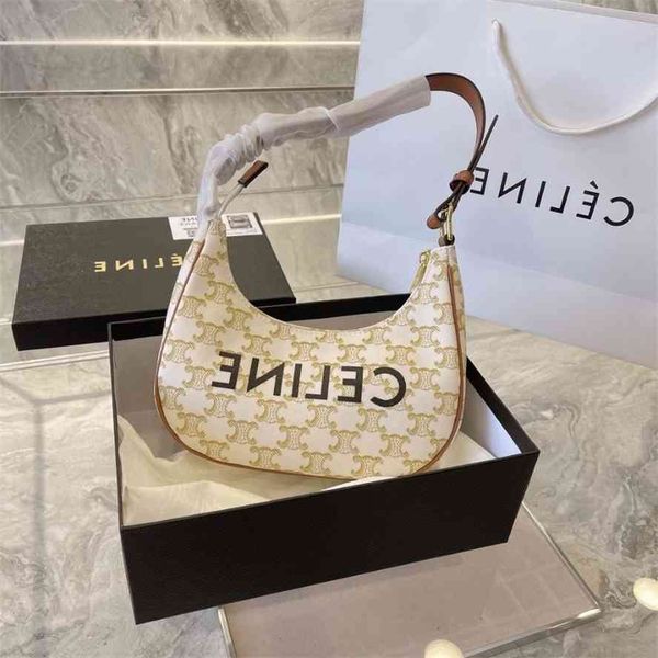 handbagclassic fashion versatile bag can be carried under the armpit with large capacitygg bag
handbagclassic fashion versatile bag can be carried under the armpit with large capacitygg bag
