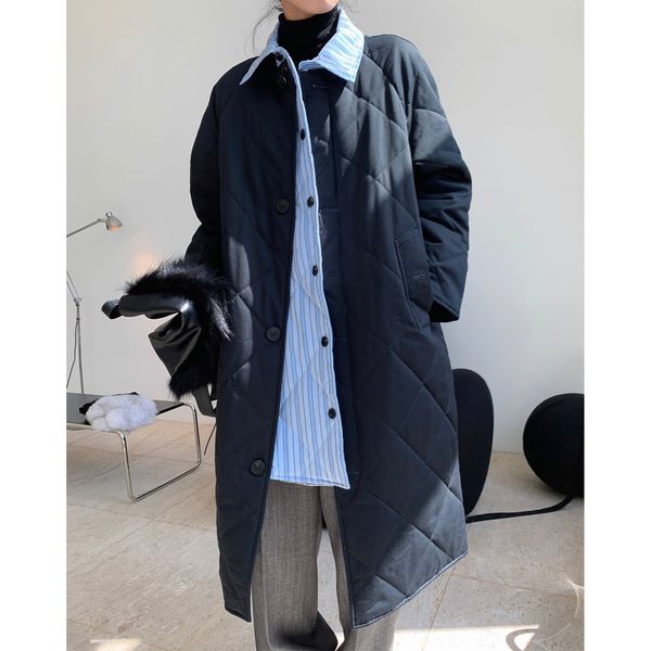 2021 winter new fashionable stitching contrast color lapel long padded loose and thin, warm cotton jacket women arw5, Black
2021 winter new fashionable stitching contrast color lapel long padded loose and thin, warm cotton jacket women arw5, Black