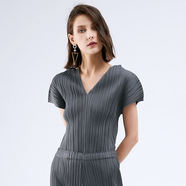 2021 new pleated purple women classic summer wild t-shirt basic slim slimming v-neck sleeveless bottoming shirt 58nx, White
2021 new pleated purple women classic summer wild t-shirt basic slim slimming v-neck sleeveless bottoming shirt 58nx, White