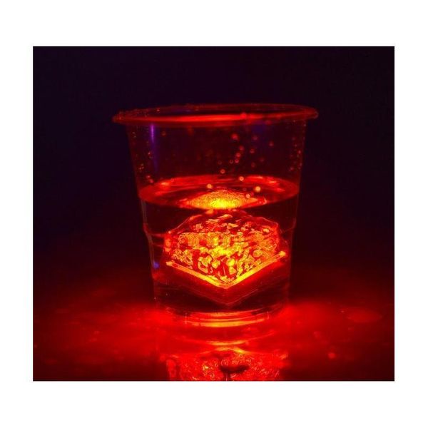240pcs flash ice cube water-actived flash led light put into water drink flash matically for p jllgsw sport777
240pcs flash ice cube water-actived flash led light put into water drink flash matically for p jllgsw sport777