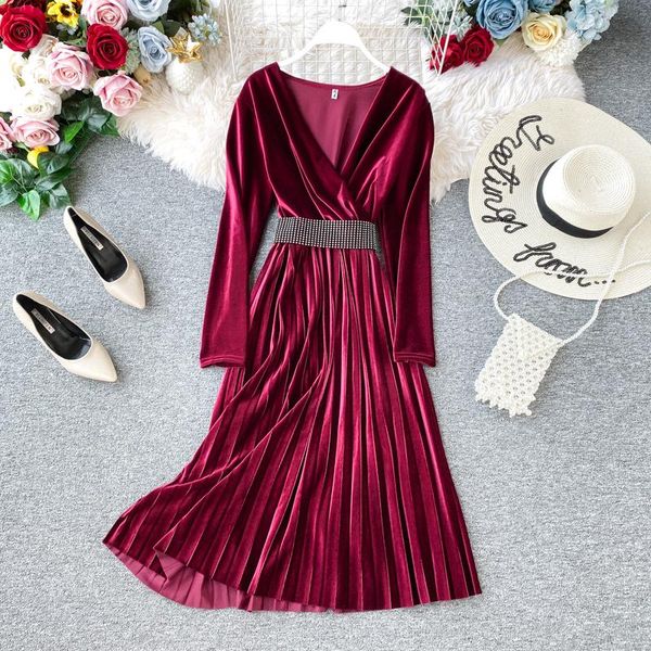 casual dresses autumn winter 2021 women midi dress runway designer long sleeve velvet with belt elegant red/brown fashion, Black;gray
casual dresses autumn winter 2021 women midi dress runway designer long sleeve velvet with belt elegant red/brown fashion, Black;gray