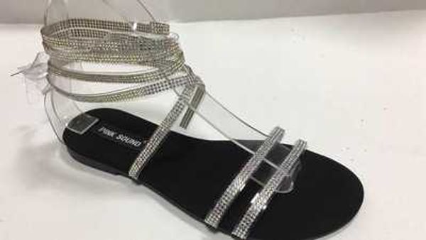 nouc ins 2021 bandage sandals women crystal diamond summer shoes casual magenta outdoor beach flats 35-43 y0721, Black 
nouc ins 2021 bandage sandals women crystal diamond summer shoes casual magenta outdoor beach flats 35-43 y0721, Black