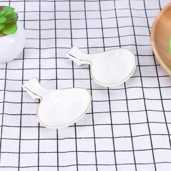 2 pcs lovely ceramic gold edge rack chopsticks rest pillow spoon fork holder household l tableware seasoning sauce dish deco
2 pcs lovely ceramic gold edge rack chopsticks rest pillow spoon fork holder household l tableware seasoning sauce dish deco