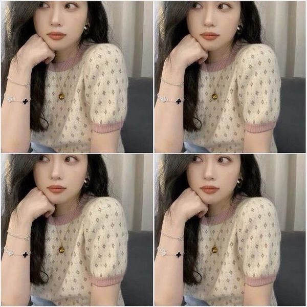 autumn short sleeve women sweaters round neck knitted versatile students, White;black
autumn short sleeve women sweaters round neck knitted versatile students, White;black
