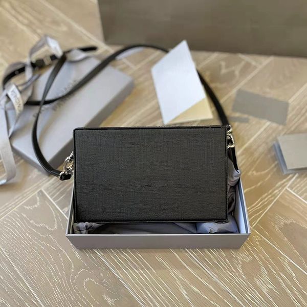 luxury designers bags handbags single shoulderbags boxbags size 20cm camera bags for men and women letter leisure simple very beautiful good
luxury designers bags handbags single shoulderbags boxbags size 20cm camera bags for men and women letter leisure simple very beautiful good