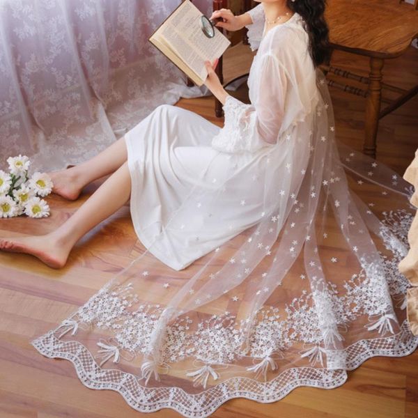 women's sleepwear white vintage night dress women nighty embroidery lace peignoir victorian robe sets gown ladies lounge nightwear, Black;red
women's sleepwear white vintage night dress women nighty embroidery lace peignoir victorian robe sets gown ladies lounge nightwear, Black;red