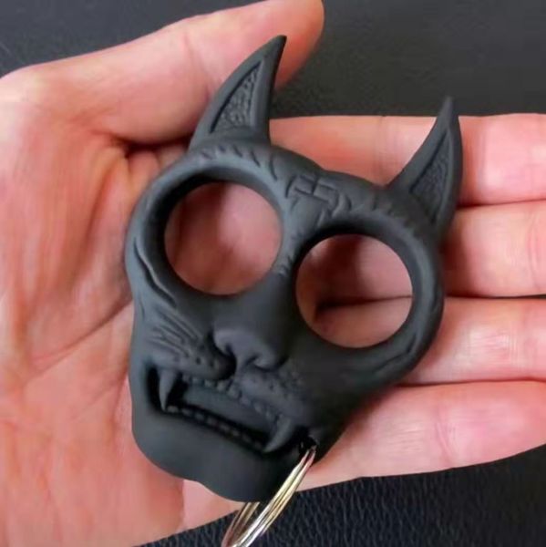2021 new tiger head key chain tiger head plastic steel finger tiger plastic finger ring mini girl self defense finger ring27
2021 new tiger head key chain tiger head plastic steel finger tiger plastic finger ring mini girl self defense finger ring27
