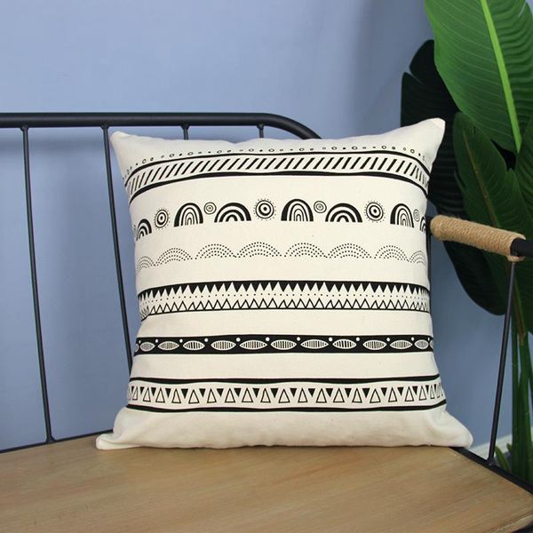 cushion/decorative pillow fashion luxury pu leather cover printed moroccan style cotton cushion soft comfortable for automobile sofa
cushion/decorative pillow fashion luxury pu leather cover printed moroccan style cotton cushion soft comfortable for automobile sofa