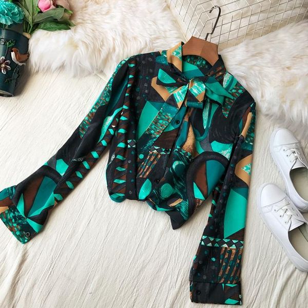 women's blouses & shirts 2021 spring autumn retro printed long sleeved women slim lace up blouse chiffon korean fashion clothing, White
women's blouses & shirts 2021 spring autumn retro printed long sleeved women slim lace up blouse chiffon korean fashion clothing, White